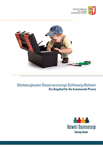 Titelseite des Leitfadens „Werkzeugkasten Daseinsvorsorge Schleswig-Holstein“