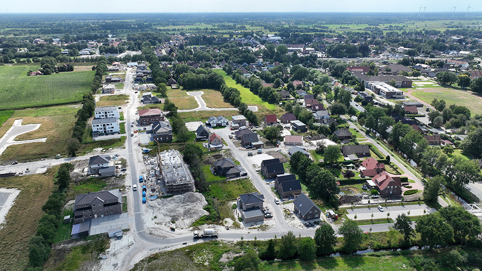 Luftbild: Baugebiet in der Gemeinde Apen in Niedersachsen | Quelle: © Niedersächsische Landgesellschaft mbH